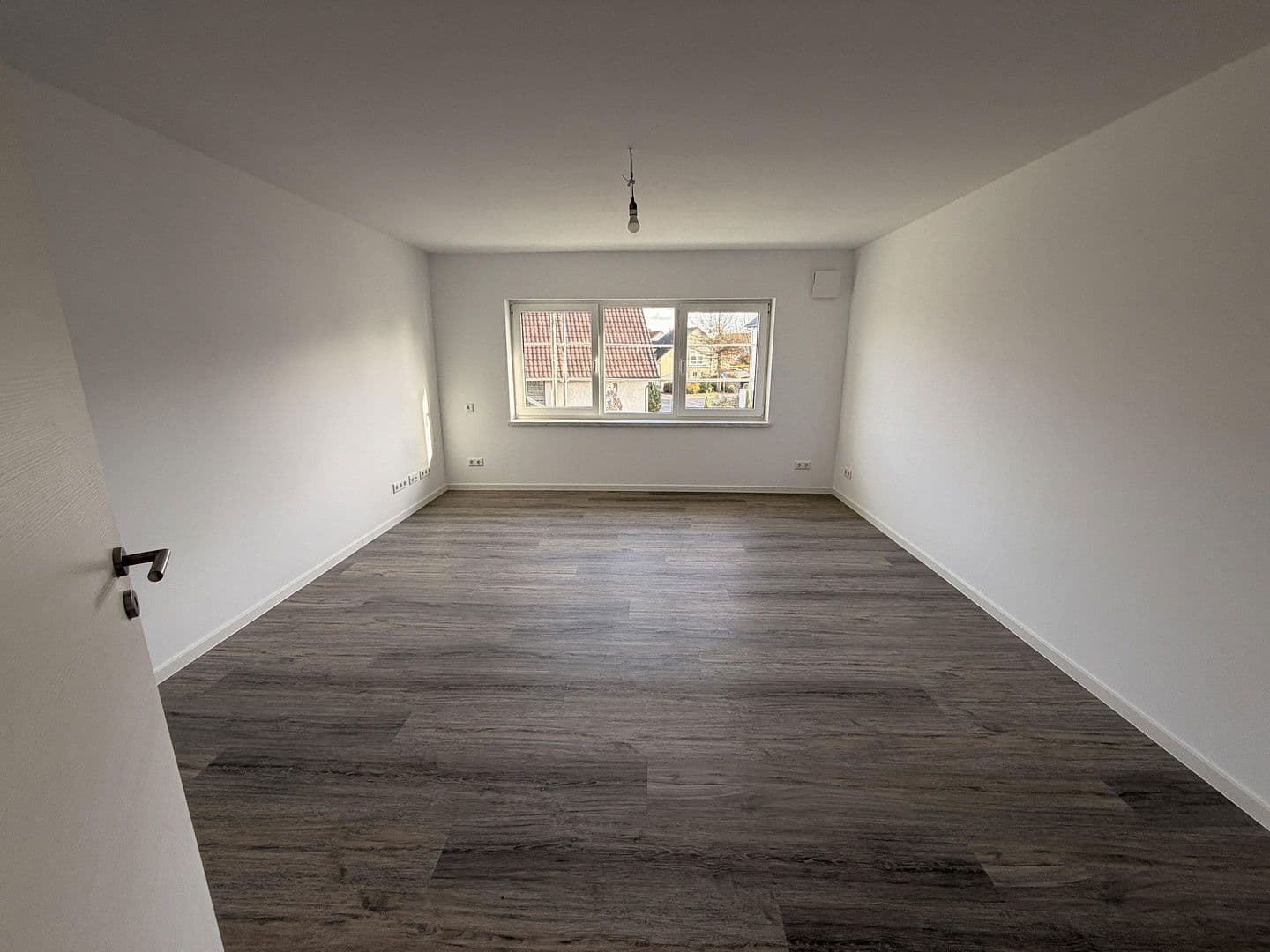 2 bedroom with open-plan kitchen flat to rent, 80 m², Römerberg, Rhineland-Palatinate 2 bedroom with open-plan kitchen flat to rent, 80 m², Römerberg, Rhineland-Palatinate