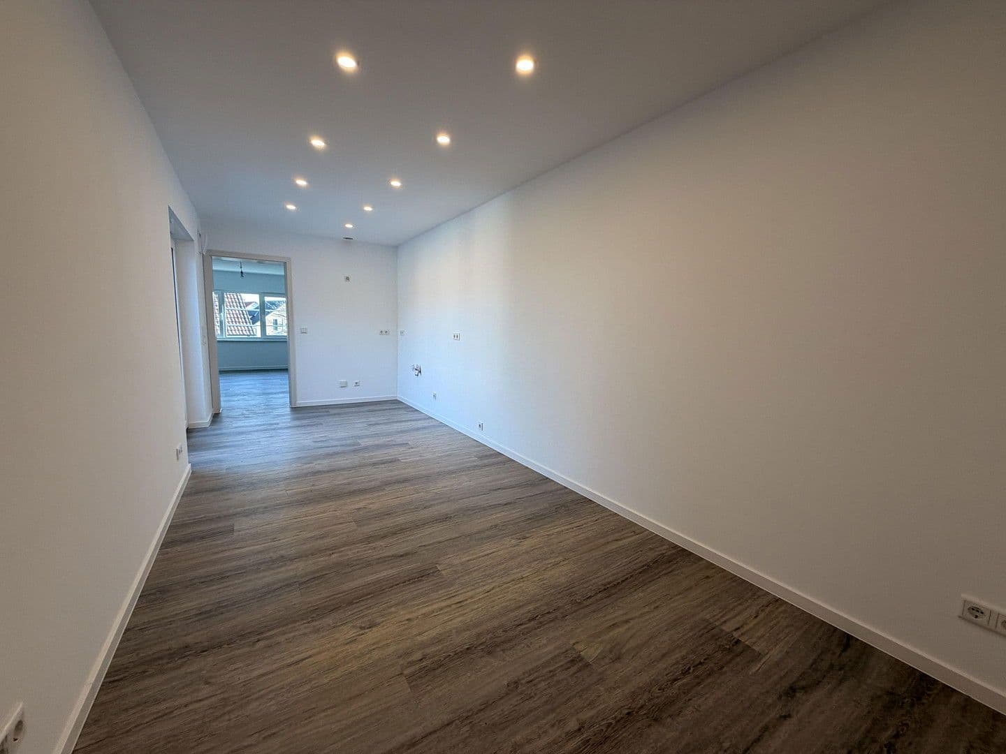 2 bedroom with open-plan kitchen flat to rent, 80 m², Römerberg, Rhineland-Palatinate 2 bedroom with open-plan kitchen flat to rent, 80 m², Römerberg, Rhineland-Palatinate