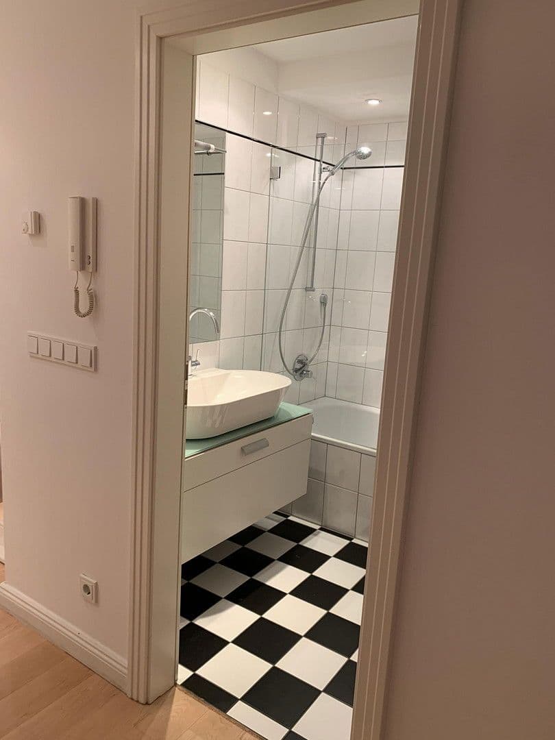 Studio flat to rent, 65 m², Köln, North Rhine-Westphalia Studio flat to rent, 65 m², Köln, North Rhine-Westphalia