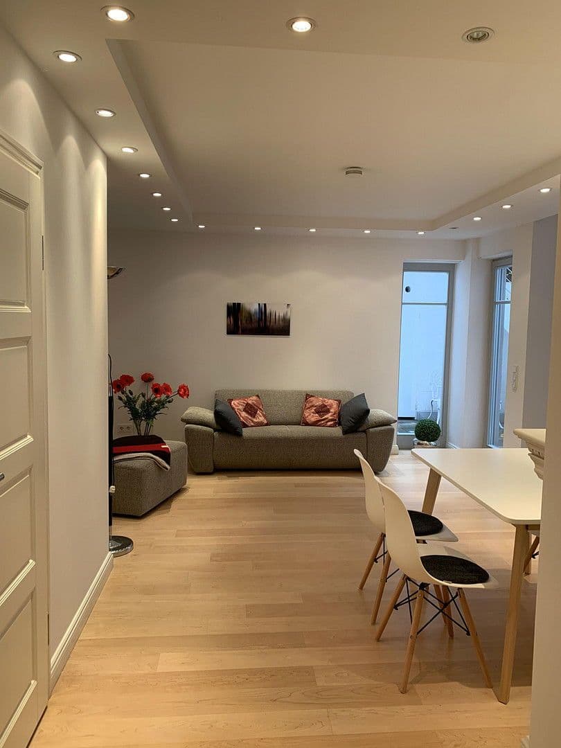 Studio flat to rent, 65 m², Köln, North Rhine-Westphalia Studio flat to rent, 65 m², Köln, North Rhine-Westphalia