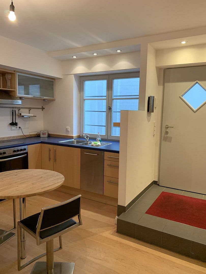 Studio flat to rent, 65 m², Köln, North Rhine-Westphalia Studio flat to rent, 65 m², Köln, North Rhine-Westphalia