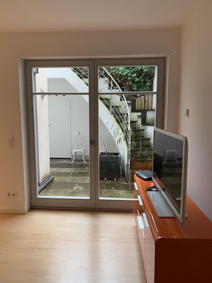 Studio flat to rent, 65 m², Köln, North Rhine-Westphalia Studio flat to rent, 65 m², Köln, North Rhine-Westphalia