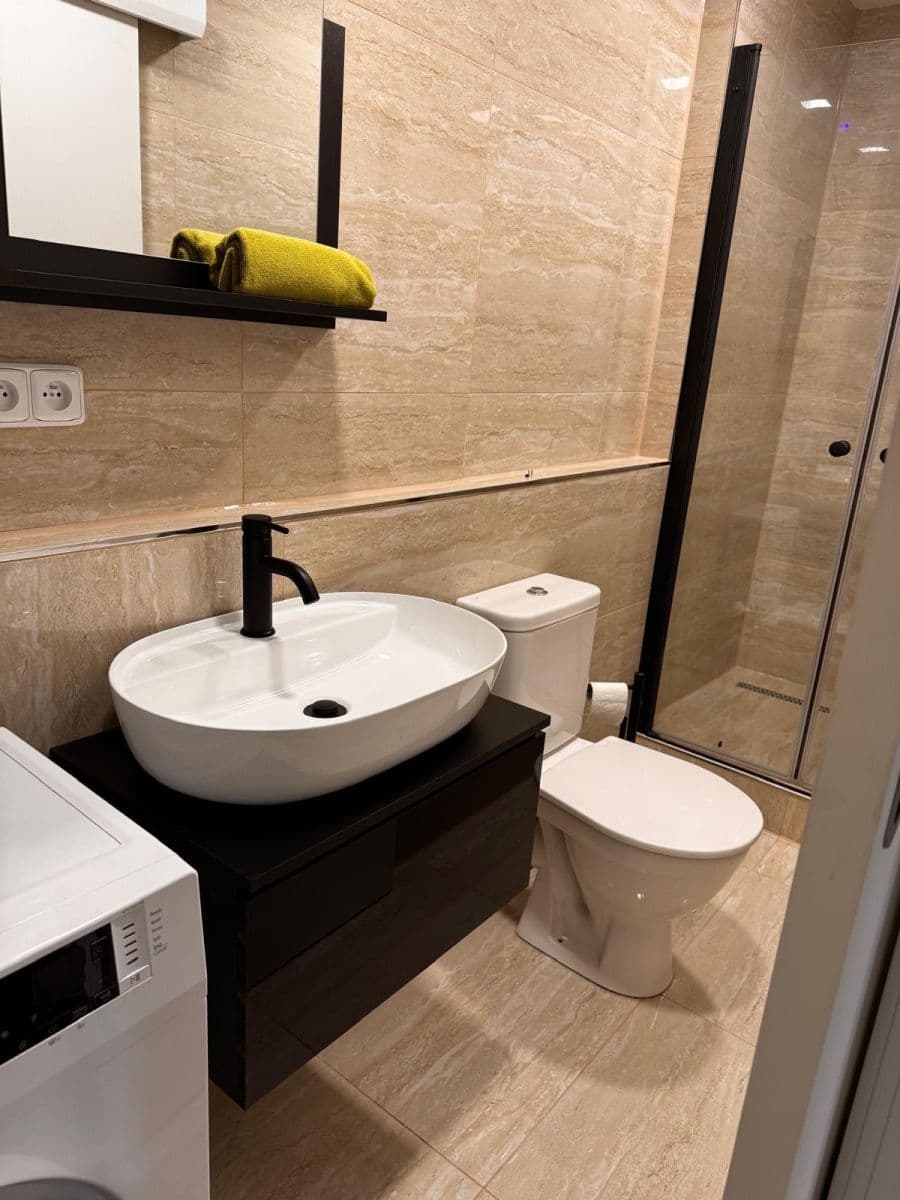 1 bedroom with open-plan kitchen flat to rent, 25 m², V Zahrádkách, Ústí nad Labem, Ústecký Region 1 bedroom with open-plan kitchen flat to rent, 25 m², V Zahrádkách, Ústí nad Labem, Ústecký Region