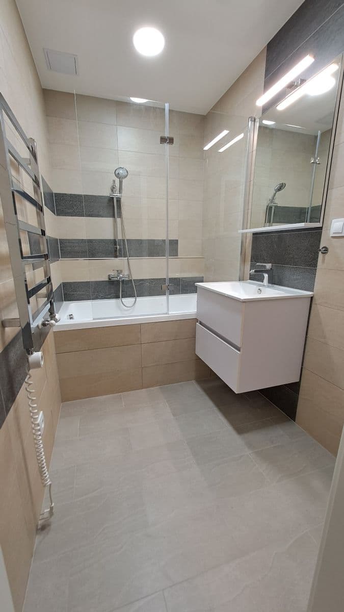 1 bedroom with open-plan kitchen flat to rent, 56 m², Za Lidkou, Kutná Hora, Středočeský Region 1 bedroom with open-plan kitchen flat to rent, 56 m², Za Lidkou, Kutná Hora, Středočeský Region