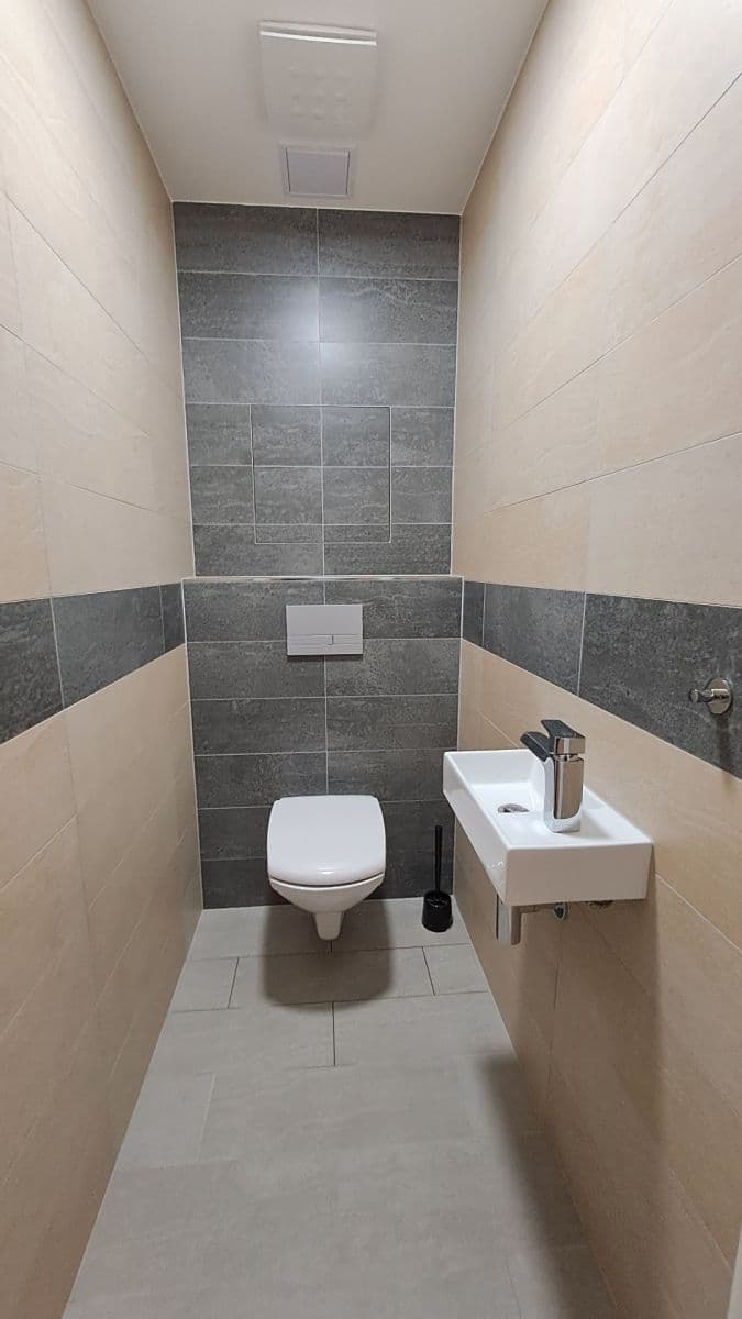 1 bedroom with open-plan kitchen flat to rent, 56 m², Za Lidkou, Kutná Hora, Středočeský Region 1 bedroom with open-plan kitchen flat to rent, 56 m², Za Lidkou, Kutná Hora, Středočeský Region