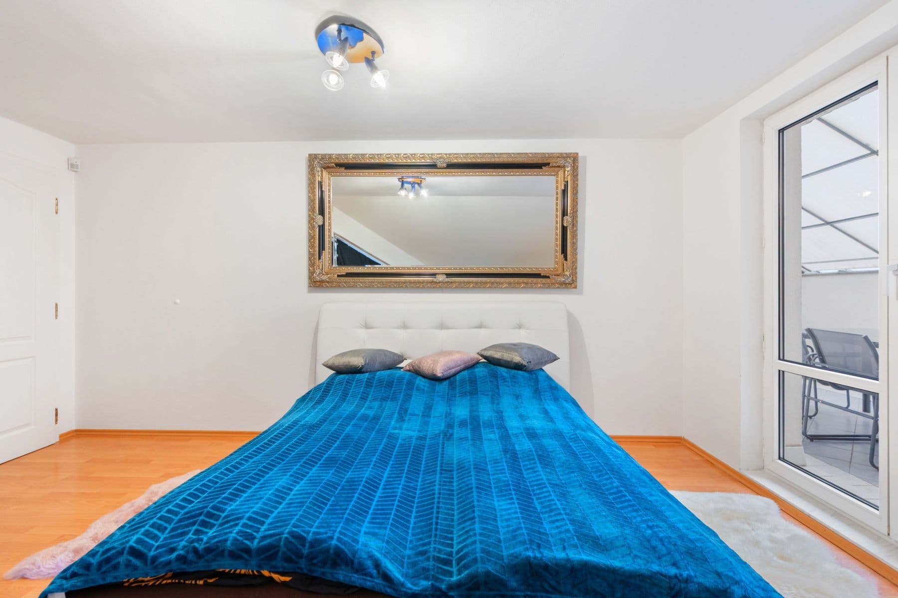 flat to rent, 750 m², Karla Tomáše, Prague, Prague flat to rent, 750 m², Karla Tomáše, Prague, Prague