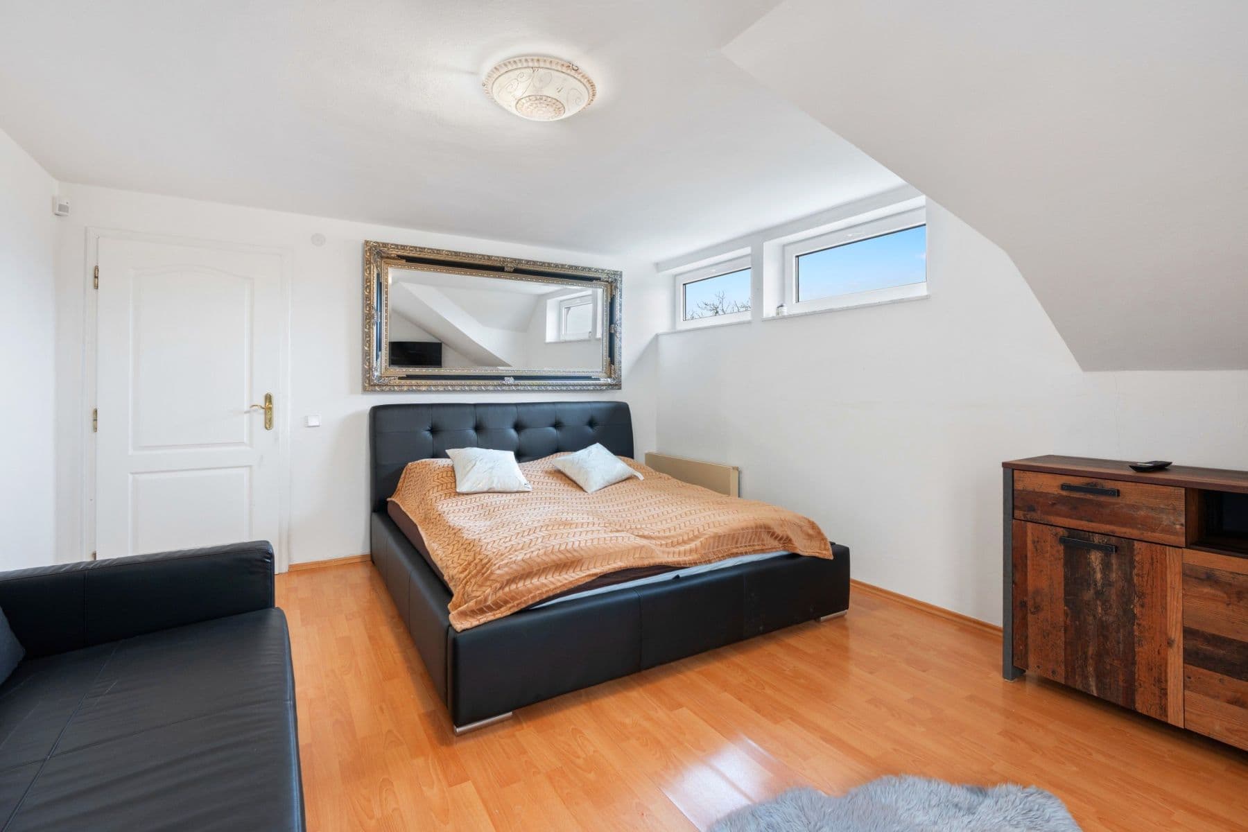 flat to rent, 750 m², Karla Tomáše, Prague, Prague flat to rent, 750 m², Karla Tomáše, Prague, Prague