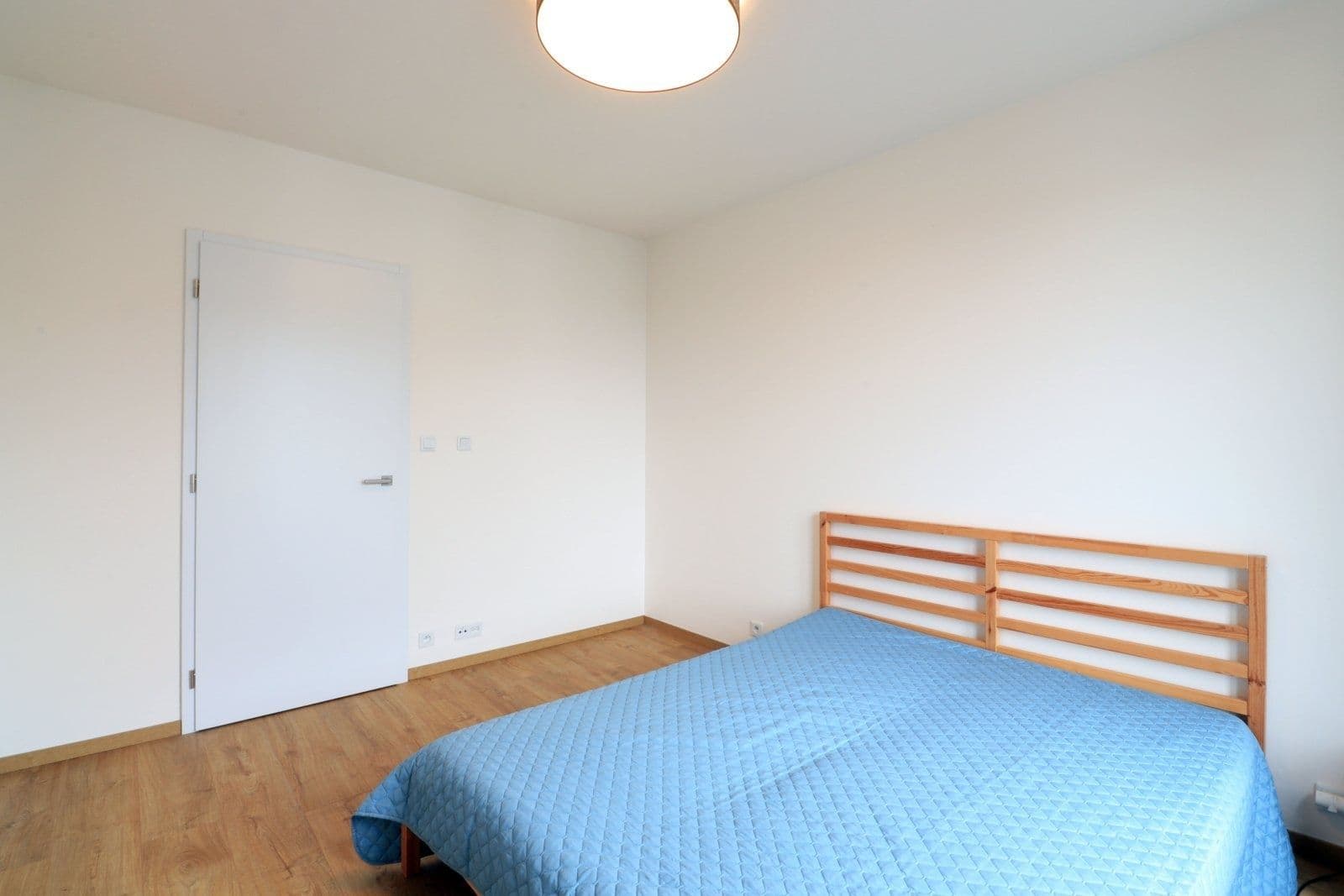 2 bedroom with open-plan kitchen flat to rent, 75 m², Dagmar Burešové, Prague, Prague 2 bedroom with open-plan kitchen flat to rent, 75 m², Dagmar Burešové, Prague, Prague