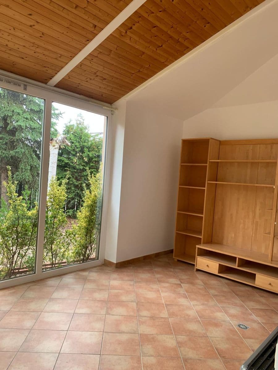 house to rent, 280 m², Keltská, Statenice, Středočeský Region house to rent, 280 m², Keltská, Statenice, Středočeský Region