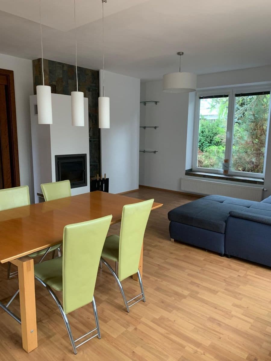 house to rent, 280 m², Keltská, Statenice, Středočeský Region house to rent, 280 m², Keltská, Statenice, Středočeský Region