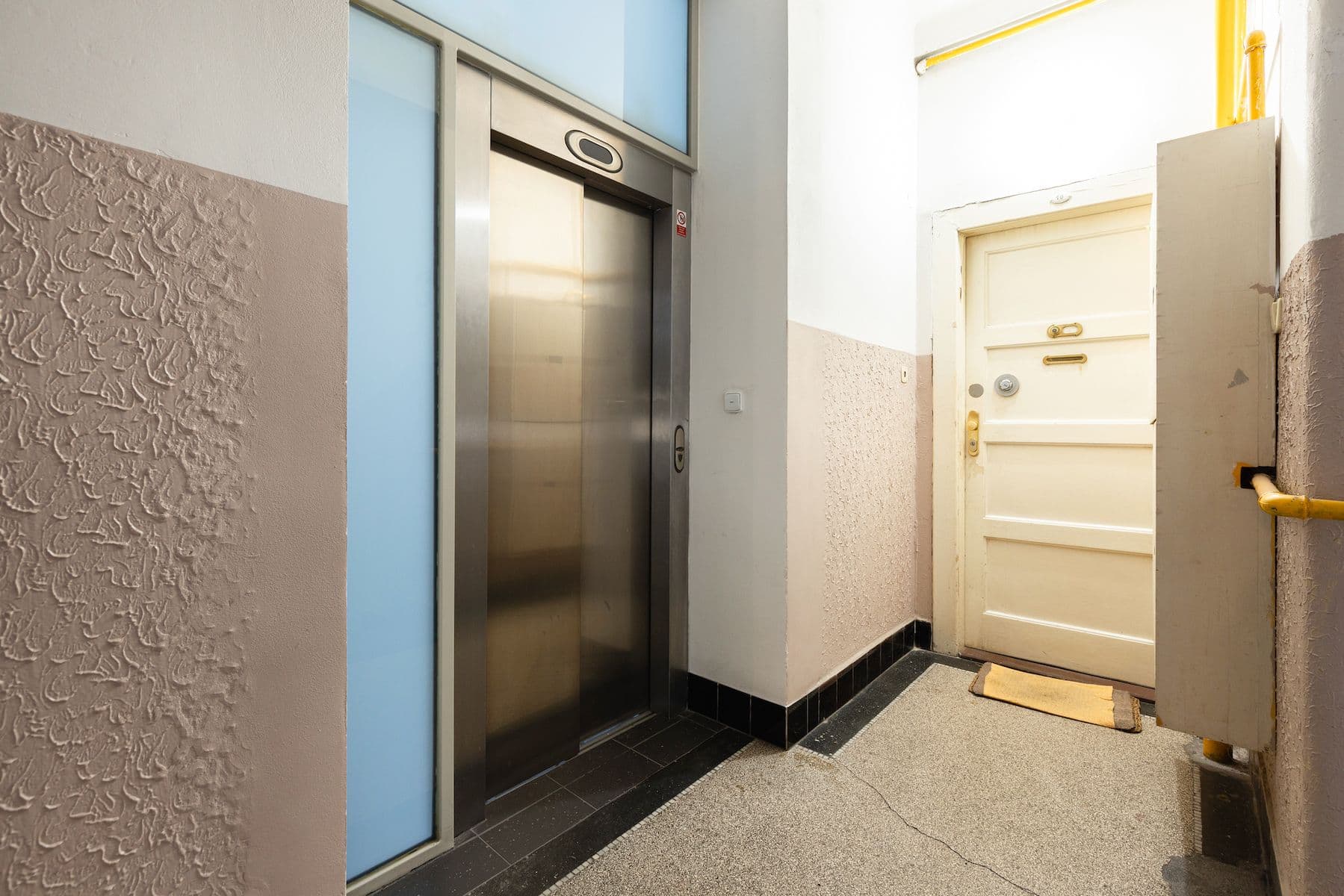 1 bedroom with open-plan kitchen flat for sale, 64 m², Tovární, Prague, Prague 1 bedroom with open-plan kitchen flat for sale, 64 m², Tovární, Prague, Prague