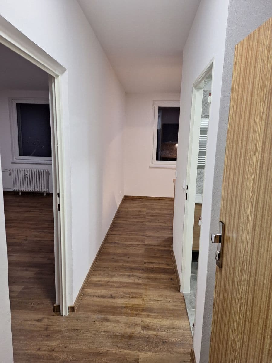 1 bedroom flat to rent, 41 m², třída Edvarda Beneše, Hradec Králové, Královéhradecký Region 1 bedroom flat to rent, 41 m², třída Edvarda Beneše, Hradec Králové, Královéhradecký Region