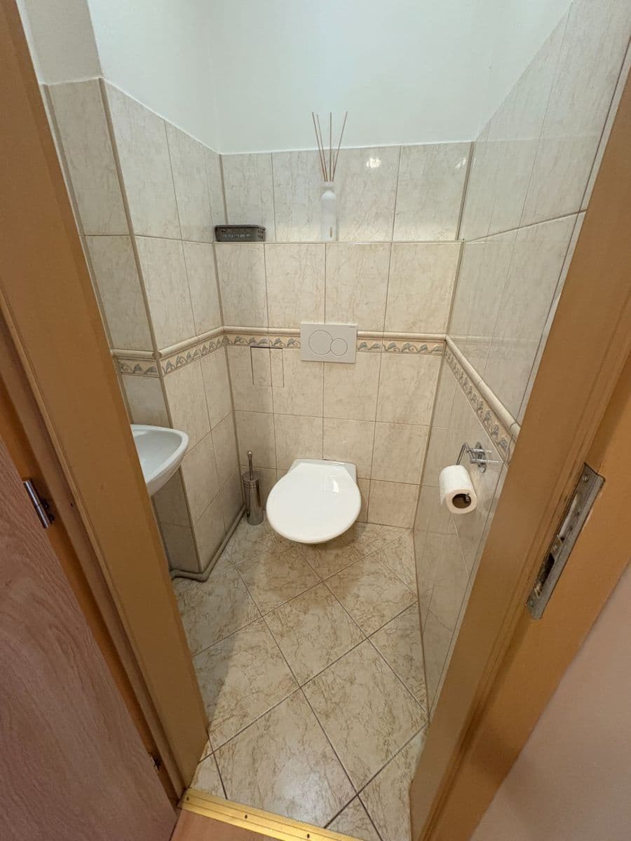 1 bedroom with open-plan kitchen flat to rent, 42 m², Nuselská, Prague, Prague 1 bedroom with open-plan kitchen flat to rent, 42 m², Nuselská, Prague, Prague