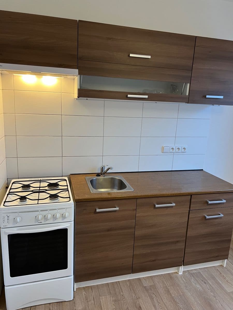 2 bedroom flat to rent, 70 m², K Ládví, Prague, Prague 2 bedroom flat to rent, 70 m², K Ládví, Prague, Prague