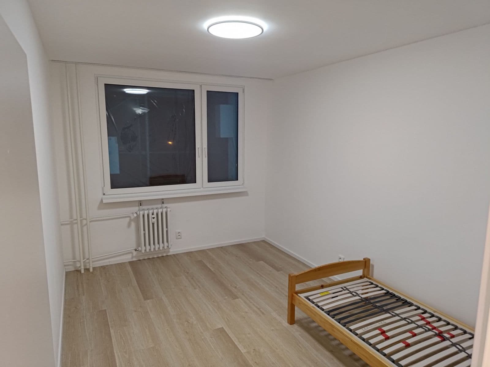 3 bedroom with open-plan kitchen flat to rent, 77 m², Heranova, Prague, Prague 3 bedroom with open-plan kitchen flat to rent, 77 m², Heranova, Prague, Prague
