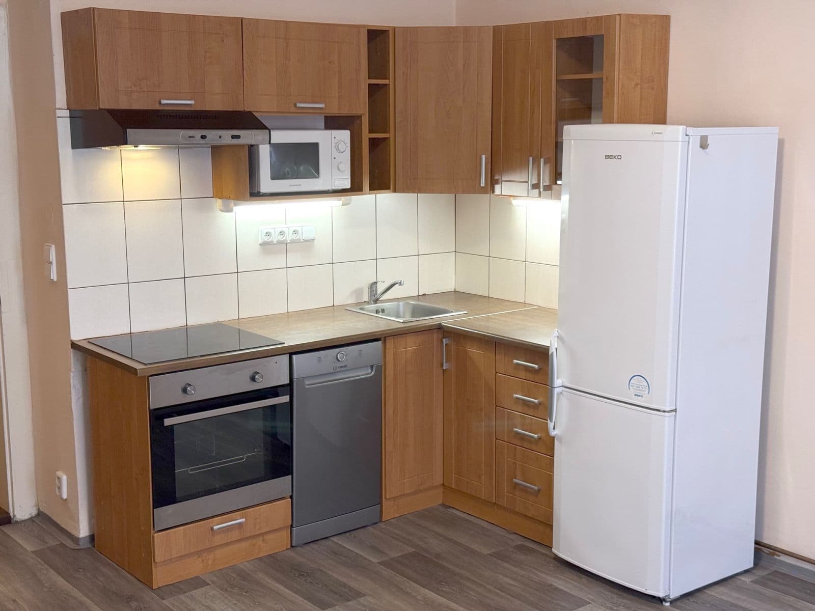 1 bedroom with open-plan kitchen flat to rent, 46 m², Magistrů, Prague, Prague 1 bedroom with open-plan kitchen flat to rent, 46 m², Magistrů, Prague, Prague