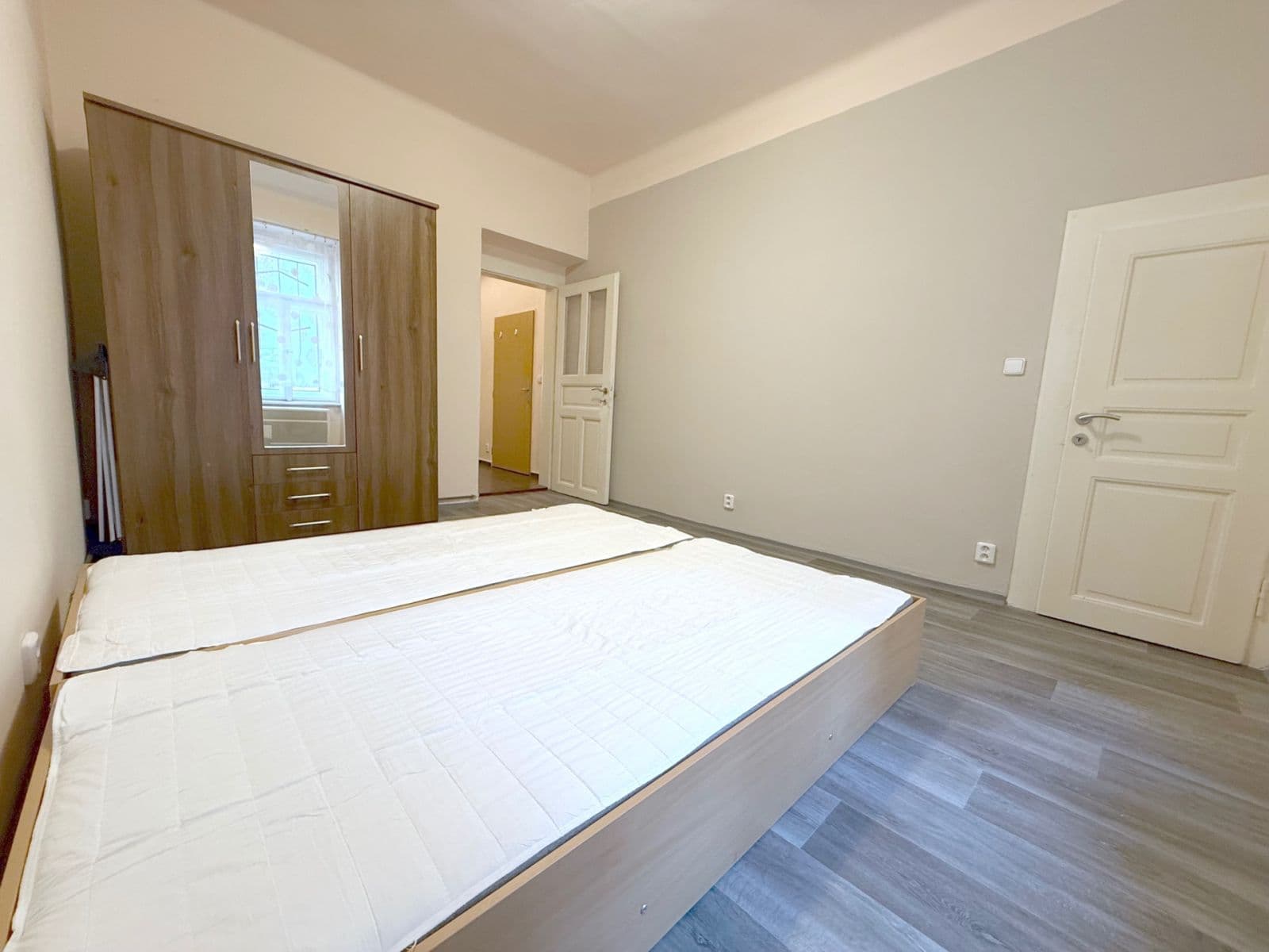 1 bedroom with open-plan kitchen flat to rent, 46 m², Magistrů, Prague, Prague 1 bedroom with open-plan kitchen flat to rent, 46 m², Magistrů, Prague, Prague