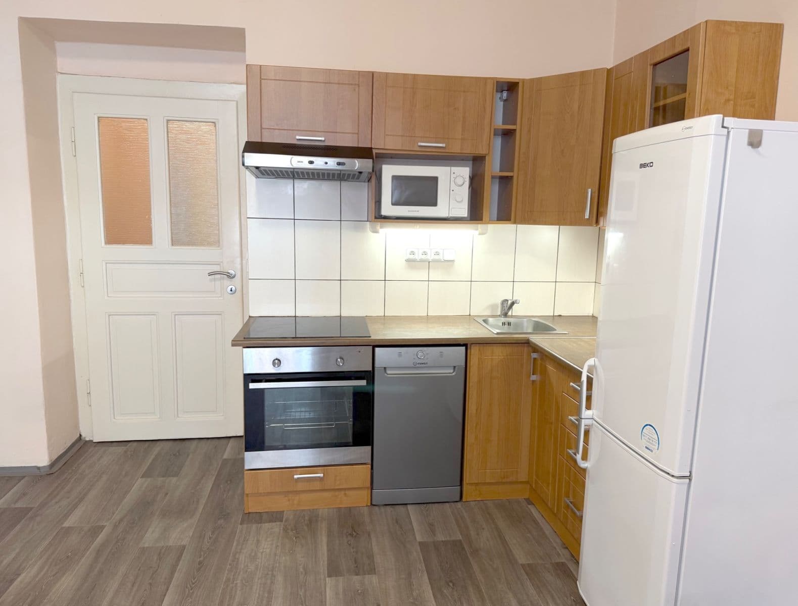 1 bedroom with open-plan kitchen flat to rent, 46 m², Magistrů, Prague, Prague 1 bedroom with open-plan kitchen flat to rent, 46 m², Magistrů, Prague, Prague