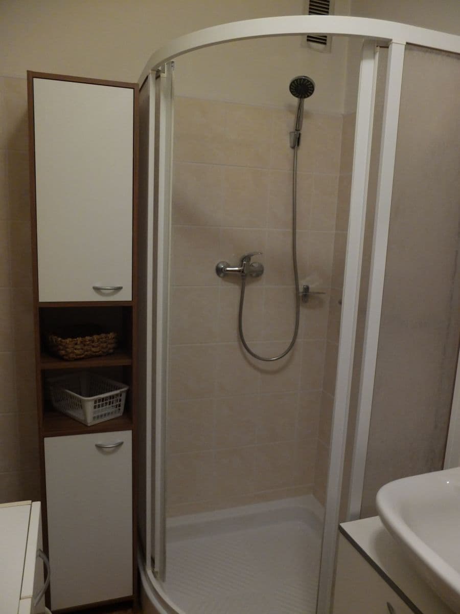 2 bedroom with open-plan kitchen flat to rent, 66 m², Poděbradova, Modřice, Jihomoravský Region 2 bedroom with open-plan kitchen flat to rent, 66 m², Poděbradova, Modřice, Jihomoravský Region