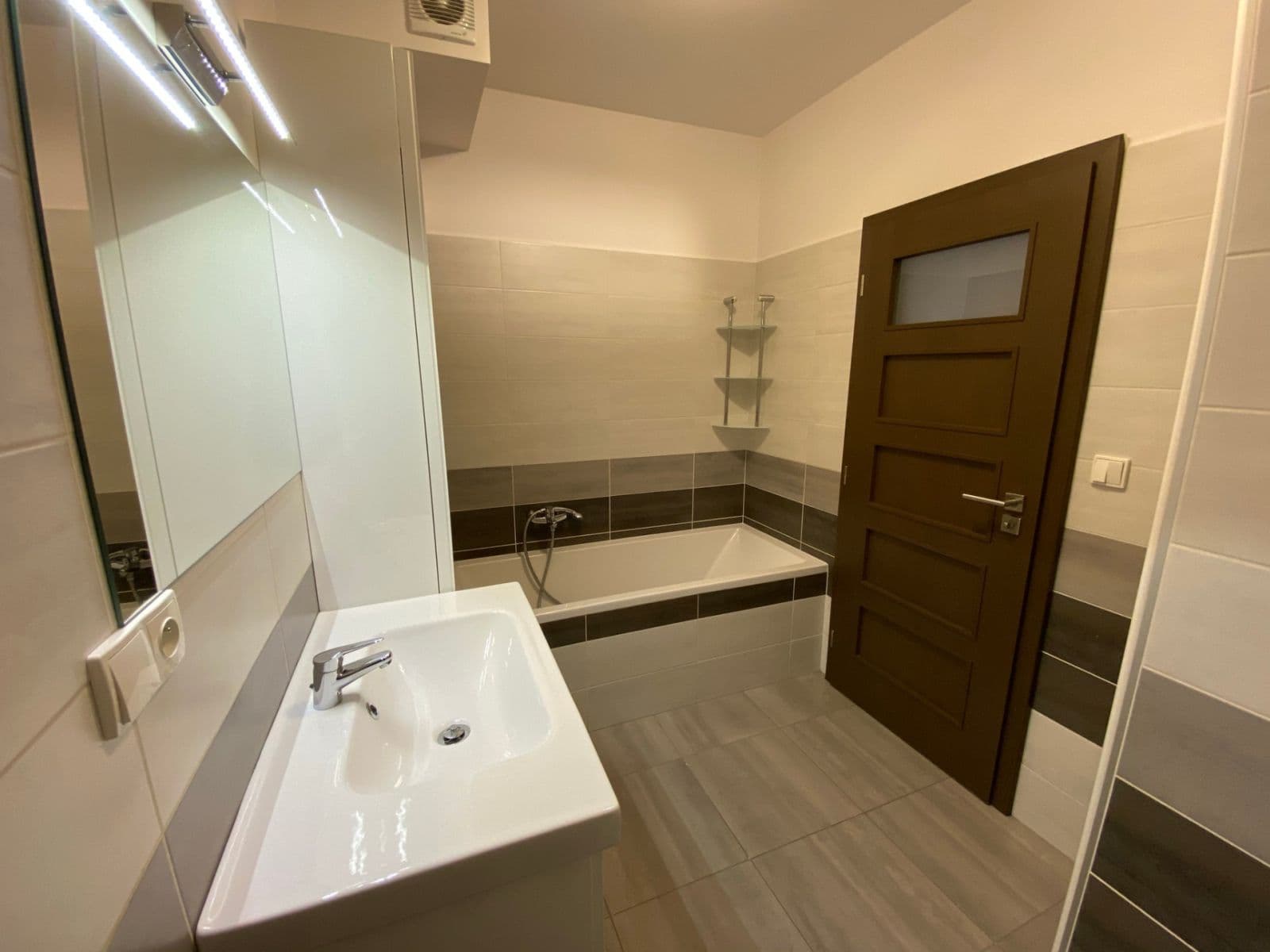 2 bedroom with open-plan kitchen flat to rent, 64 m², U Pivovaru, Benešov, Středočeský Region 2 bedroom with open-plan kitchen flat to rent, 64 m², U Pivovaru, Benešov, Středočeský Region