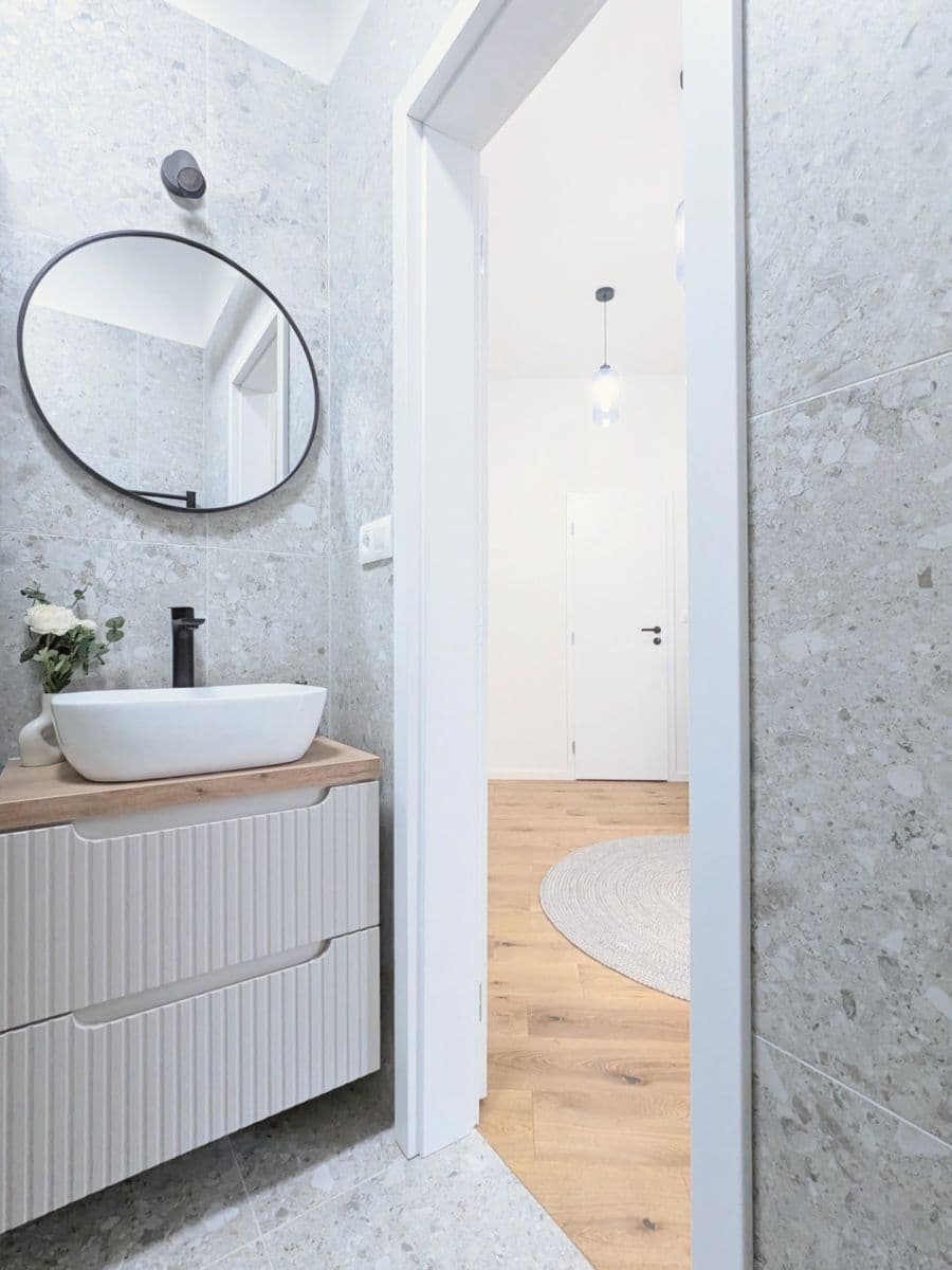 1 bedroom with open-plan kitchen flat for sale, 60 m², Petrohradská, Prague, Prague 1 bedroom with open-plan kitchen flat for sale, 60 m², Petrohradská, Prague, Prague