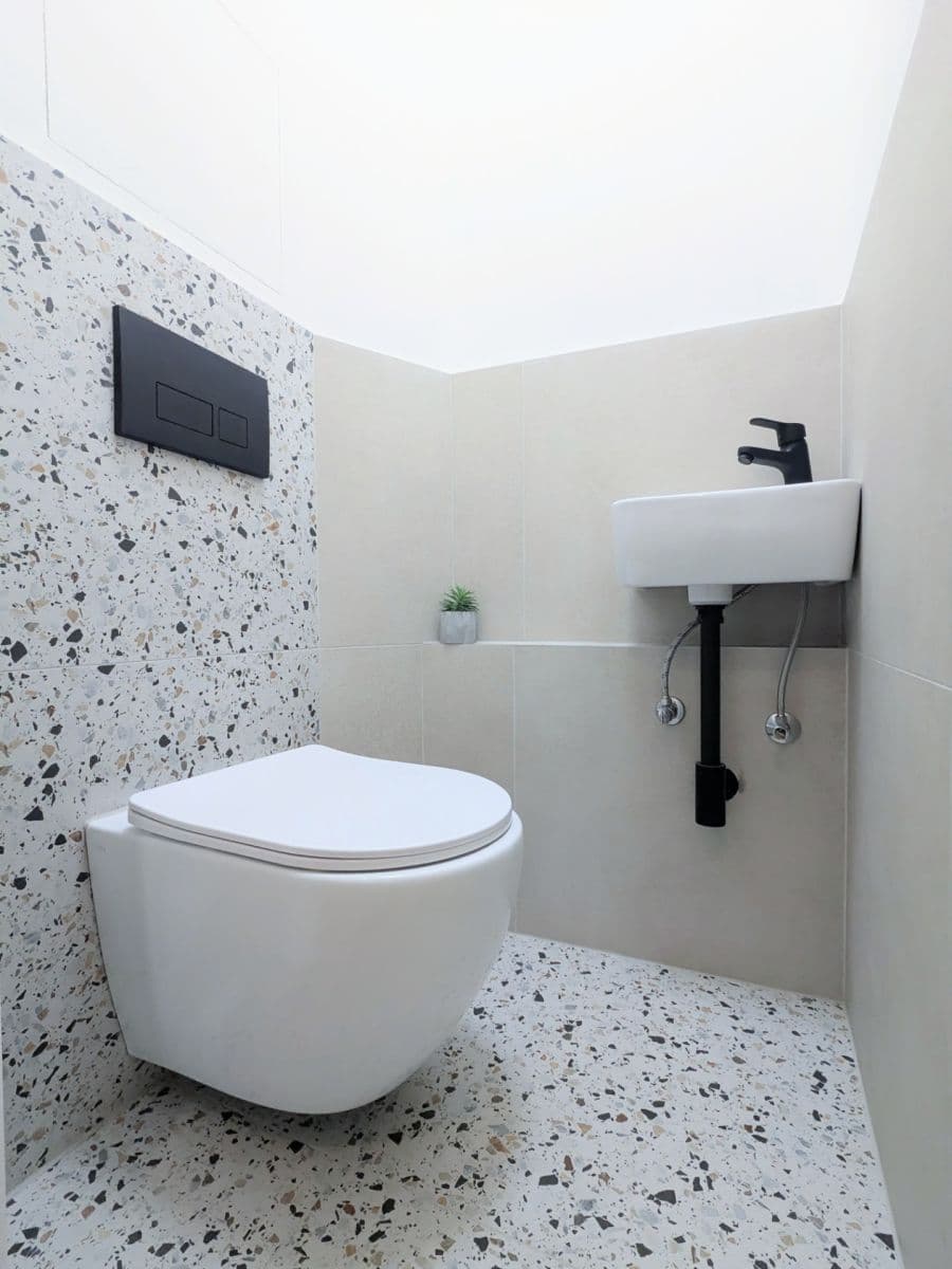 1 bedroom with open-plan kitchen flat for sale, 60 m², Petrohradská, Prague, Prague 1 bedroom with open-plan kitchen flat for sale, 60 m², Petrohradská, Prague, Prague