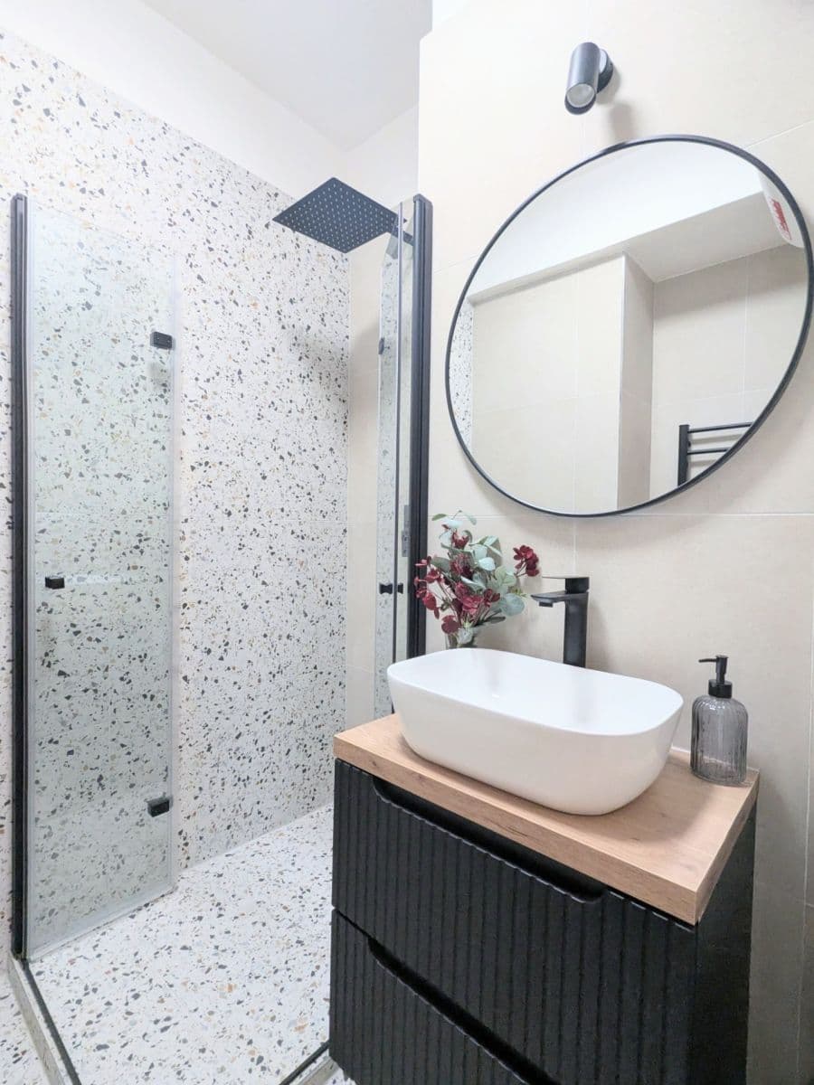 1 bedroom with open-plan kitchen flat for sale, 60 m², Petrohradská, Prague, Prague 1 bedroom with open-plan kitchen flat for sale, 60 m², Petrohradská, Prague, Prague