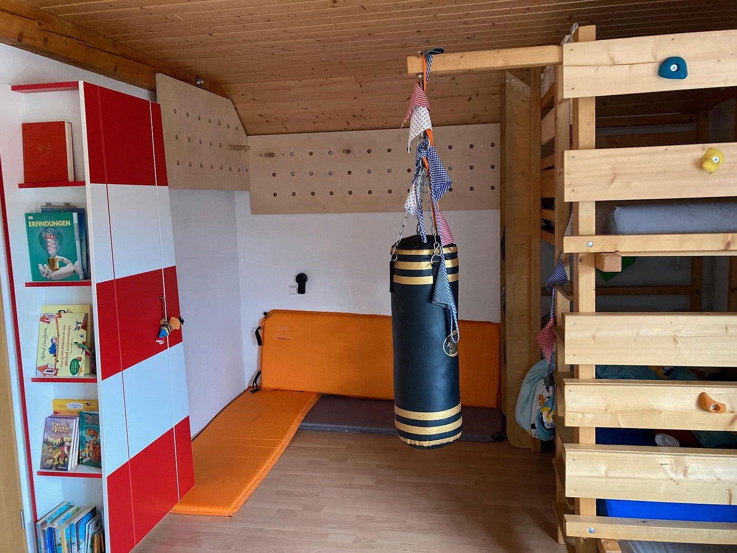 4 bedroom flat to rent, 127 m², Otterbach, Rhineland-Palatinate 4 bedroom flat to rent, 127 m², Otterbach, Rhineland-Palatinate