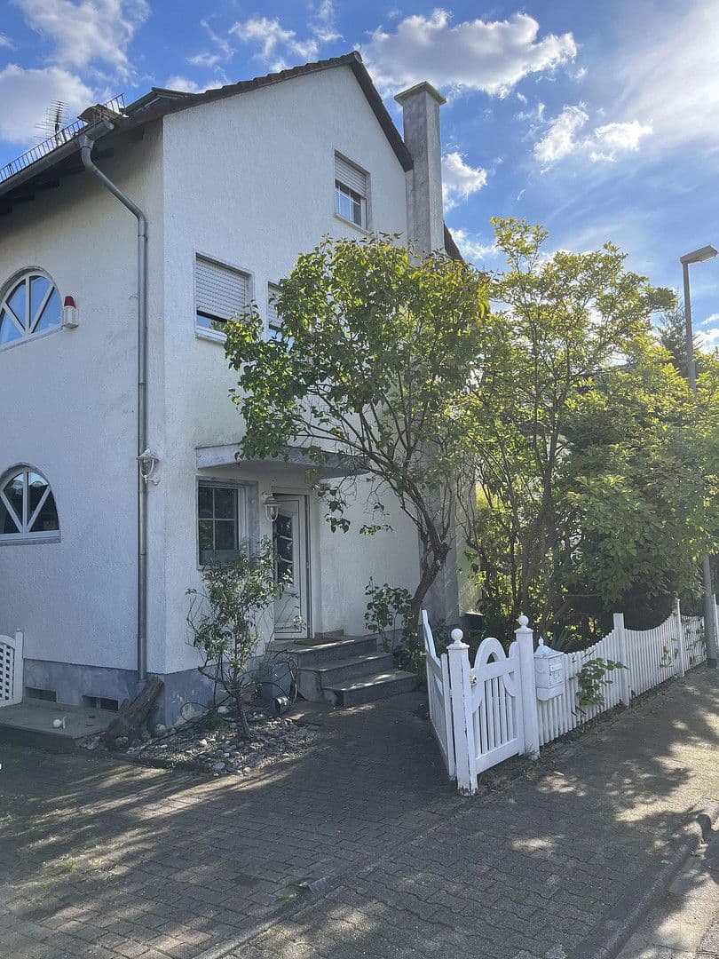 house for sale, 161 m², Hattersheim am Main, Hesse house for sale, 161 m², Hattersheim am Main, Hesse