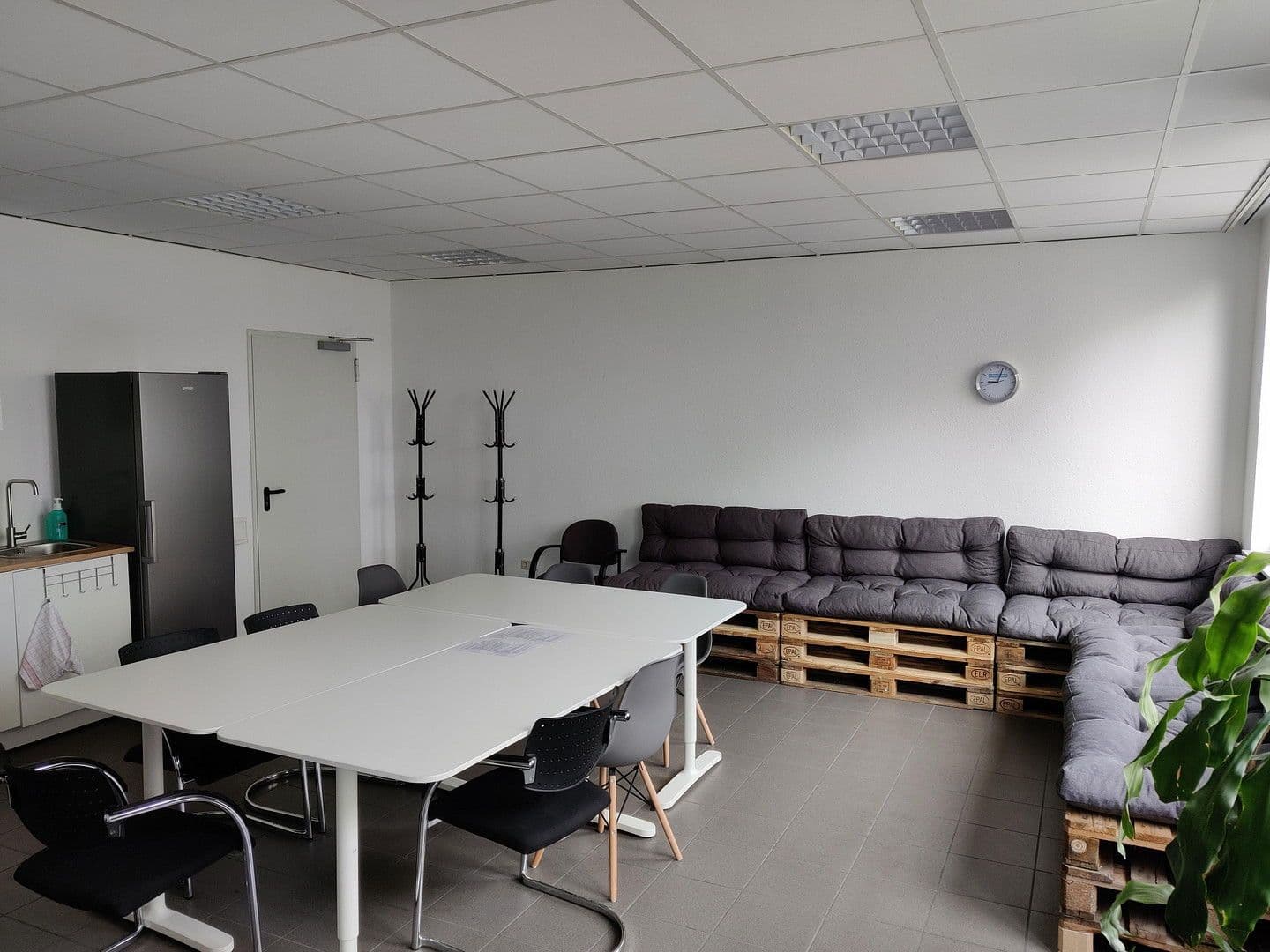 non-residential property to rent, 13,000 m², Kugelbreite 30, Salzkotten, North Rhine-Westphalia non-residential property to rent, 13,000 m², Kugelbreite 30, Salzkotten, North Rhine-Westphalia