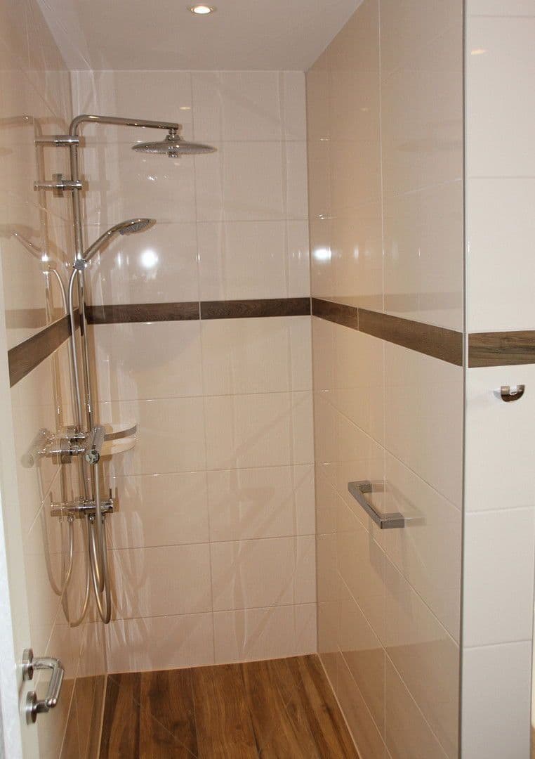 4 bedroom flat to rent, 143 m², Siegfeldstr. 1c, Hennef (Sieg), North Rhine-Westphalia 4 bedroom flat to rent, 143 m², Siegfeldstr. 1c, Hennef (Sieg), North Rhine-Westphalia