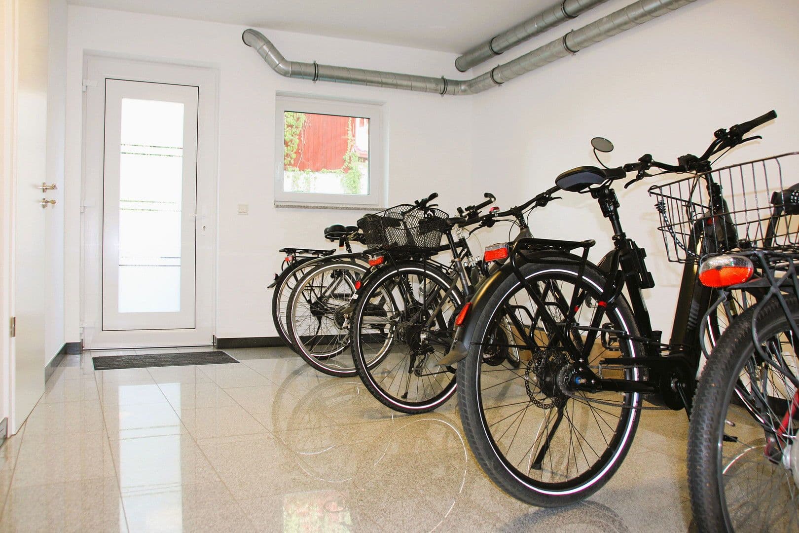 4 bedroom flat to rent, 143 m², Siegfeldstr. 1c, Hennef (Sieg), North Rhine-Westphalia 4 bedroom flat to rent, 143 m², Siegfeldstr. 1c, Hennef (Sieg), North Rhine-Westphalia