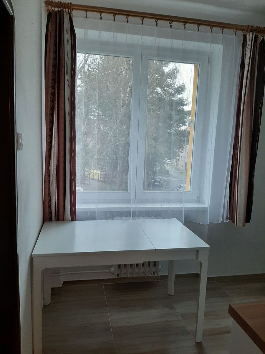 2 bedroom flat to rent, 50 m², Klecany, Středočeský Region 2 bedroom flat to rent, 50 m², Klecany, Středočeský Region