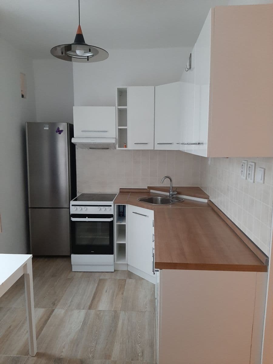 2 bedroom flat to rent, 50 m², Klecany, Středočeský Region 2 bedroom flat to rent, 50 m², Klecany, Středočeský Region