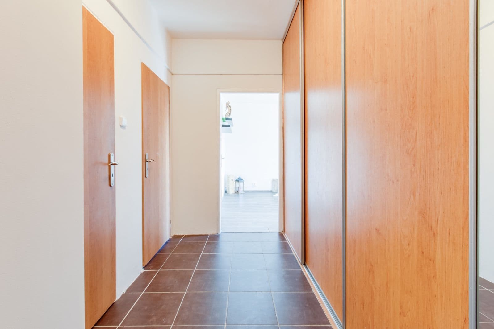 2 bedroom flat to rent, 56 m², Na Petřinách, Prague, Prague 2 bedroom flat to rent, 56 m², Na Petřinách, Prague, Prague