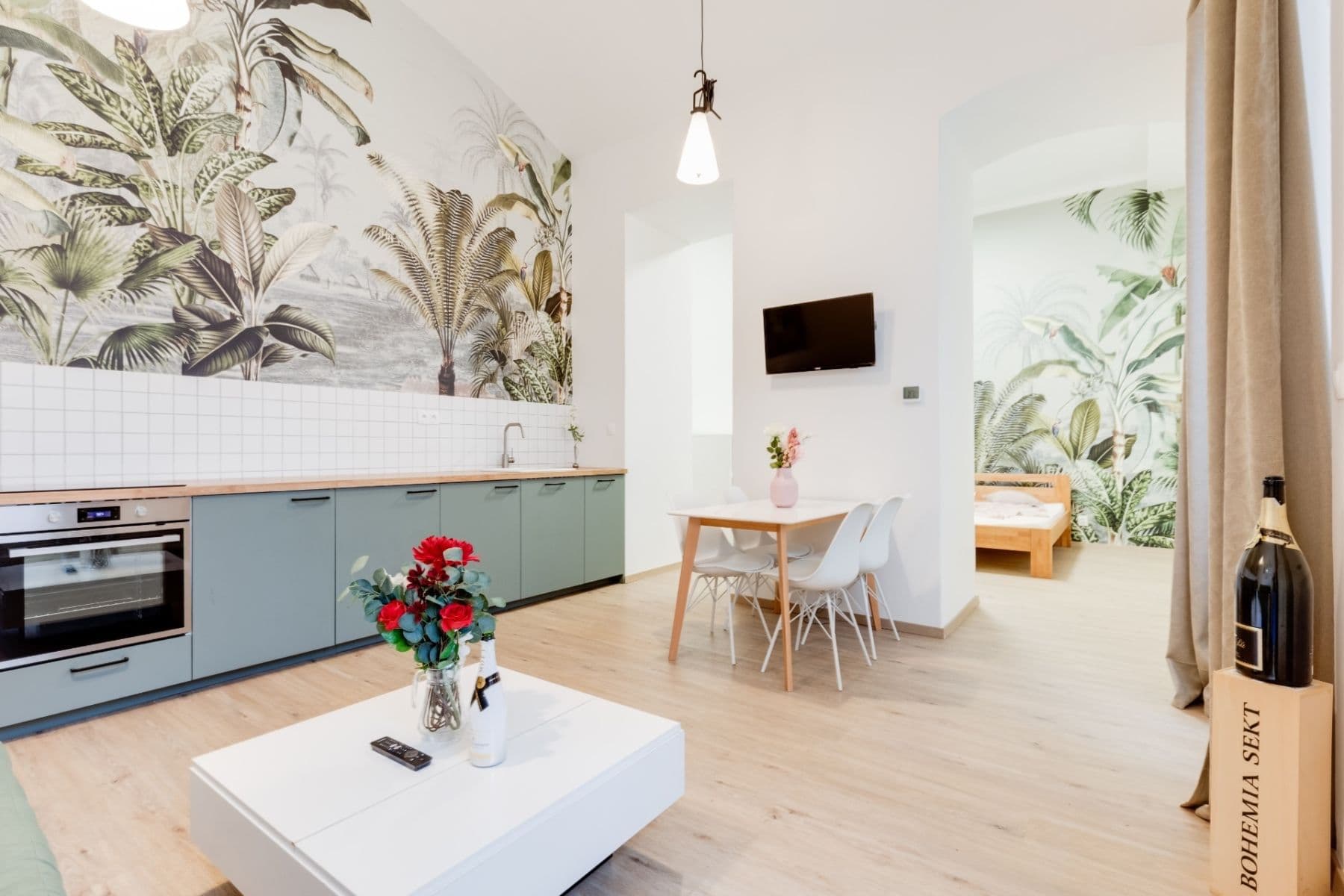 1 bedroom with open-plan kitchen flat to rent, 55 m², Prvního pluku, Prague, Prague 1 bedroom with open-plan kitchen flat to rent, 55 m², Prvního pluku, Prague, Prague