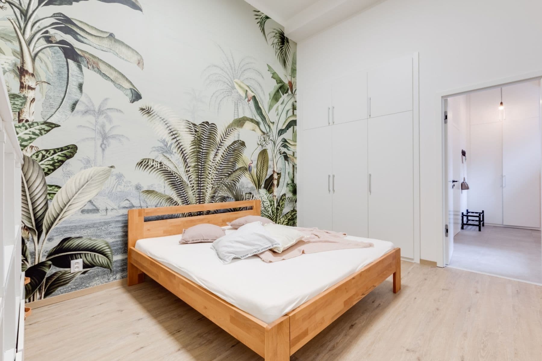 1 bedroom with open-plan kitchen flat to rent, 55 m², Prvního pluku, Prague, Prague 1 bedroom with open-plan kitchen flat to rent, 55 m², Prvního pluku, Prague, Prague