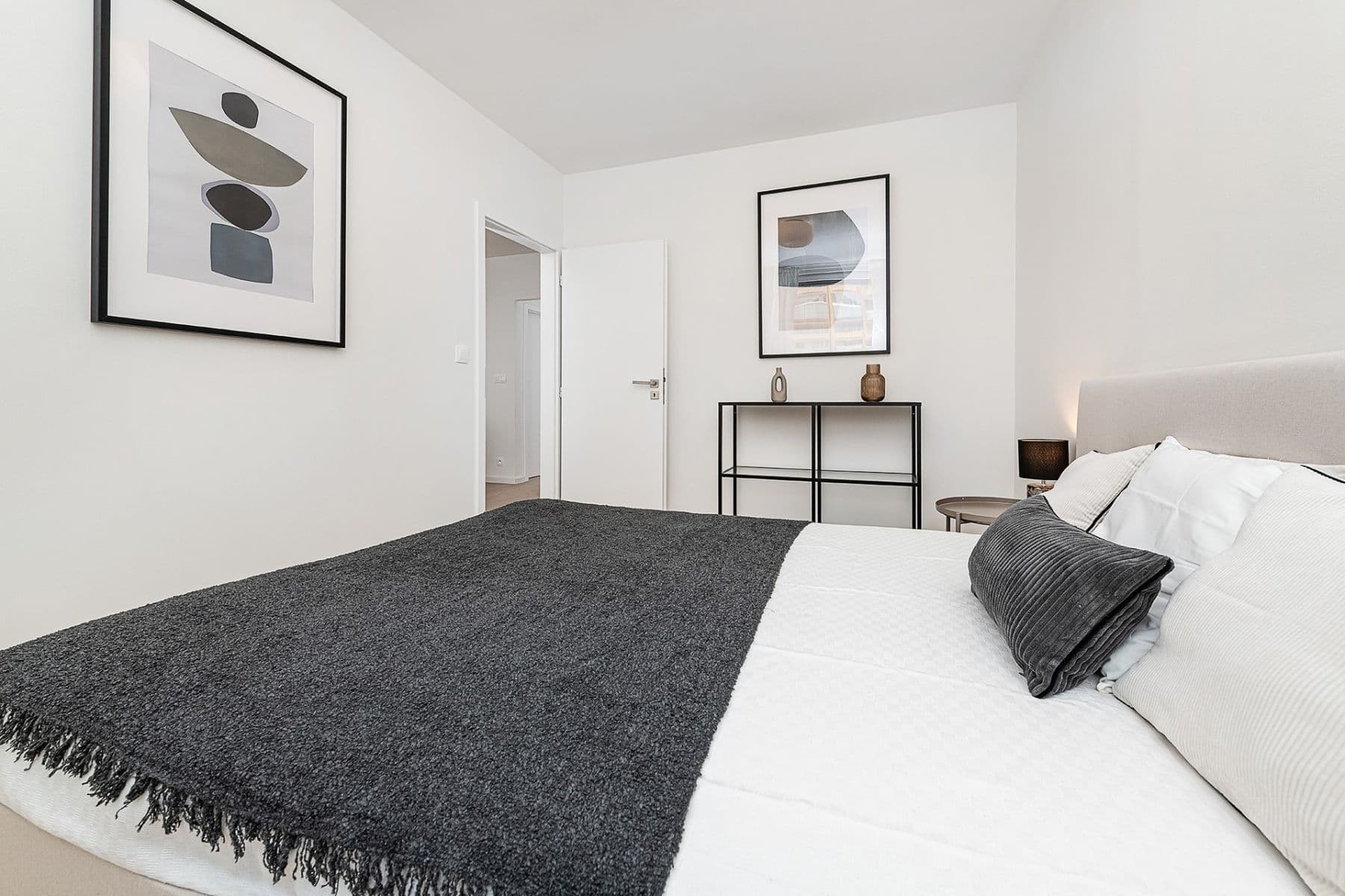 3 bedroom with open-plan kitchen flat for sale, 80 m², Arabská, Prague, Prague 3 bedroom with open-plan kitchen flat for sale, 80 m², Arabská, Prague, Prague