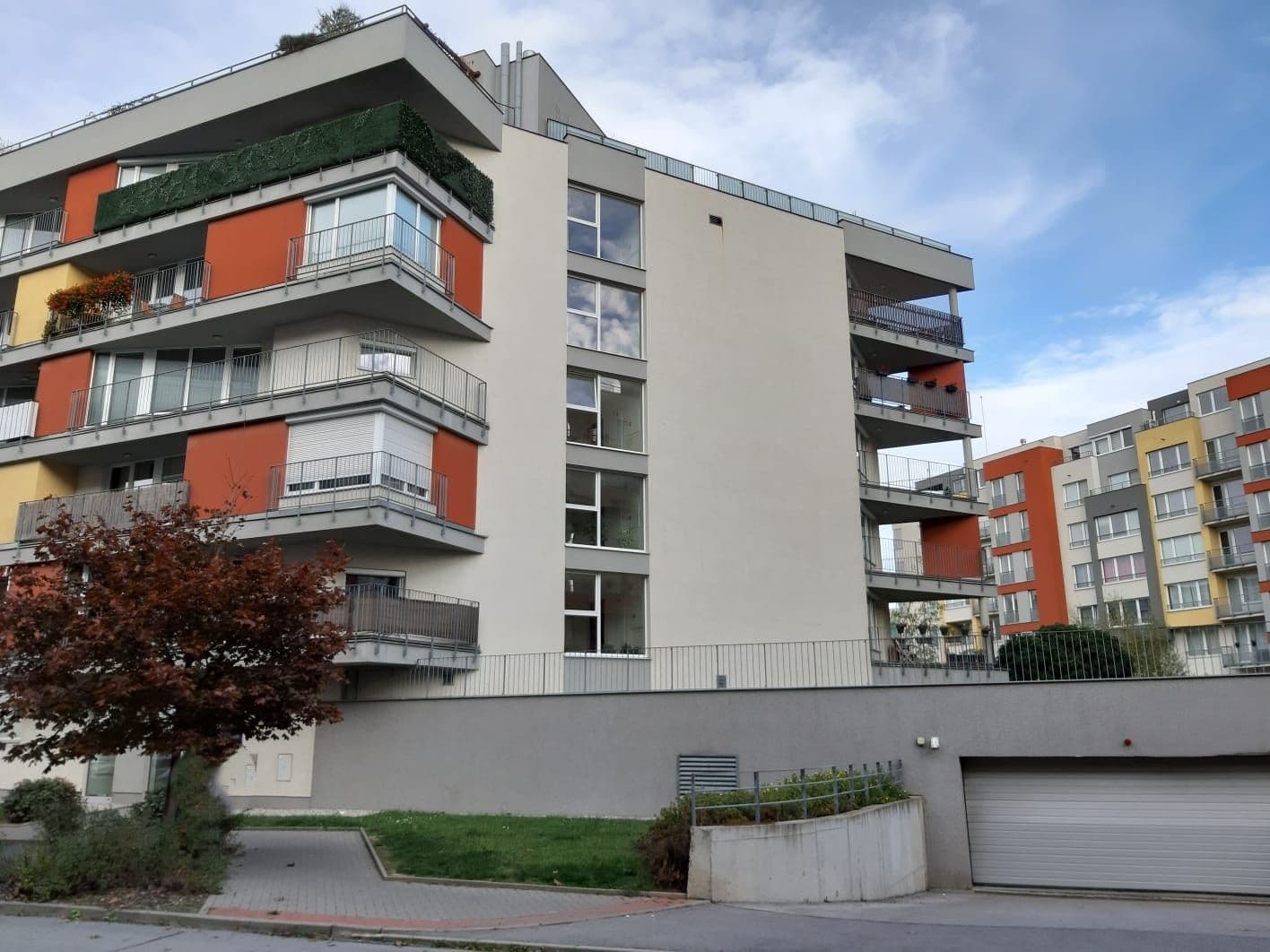 2 bedroom with open-plan kitchen flat to rent, 81 m², Prague, Prague 2 bedroom with open-plan kitchen flat to rent, 81 m², Prague, Prague