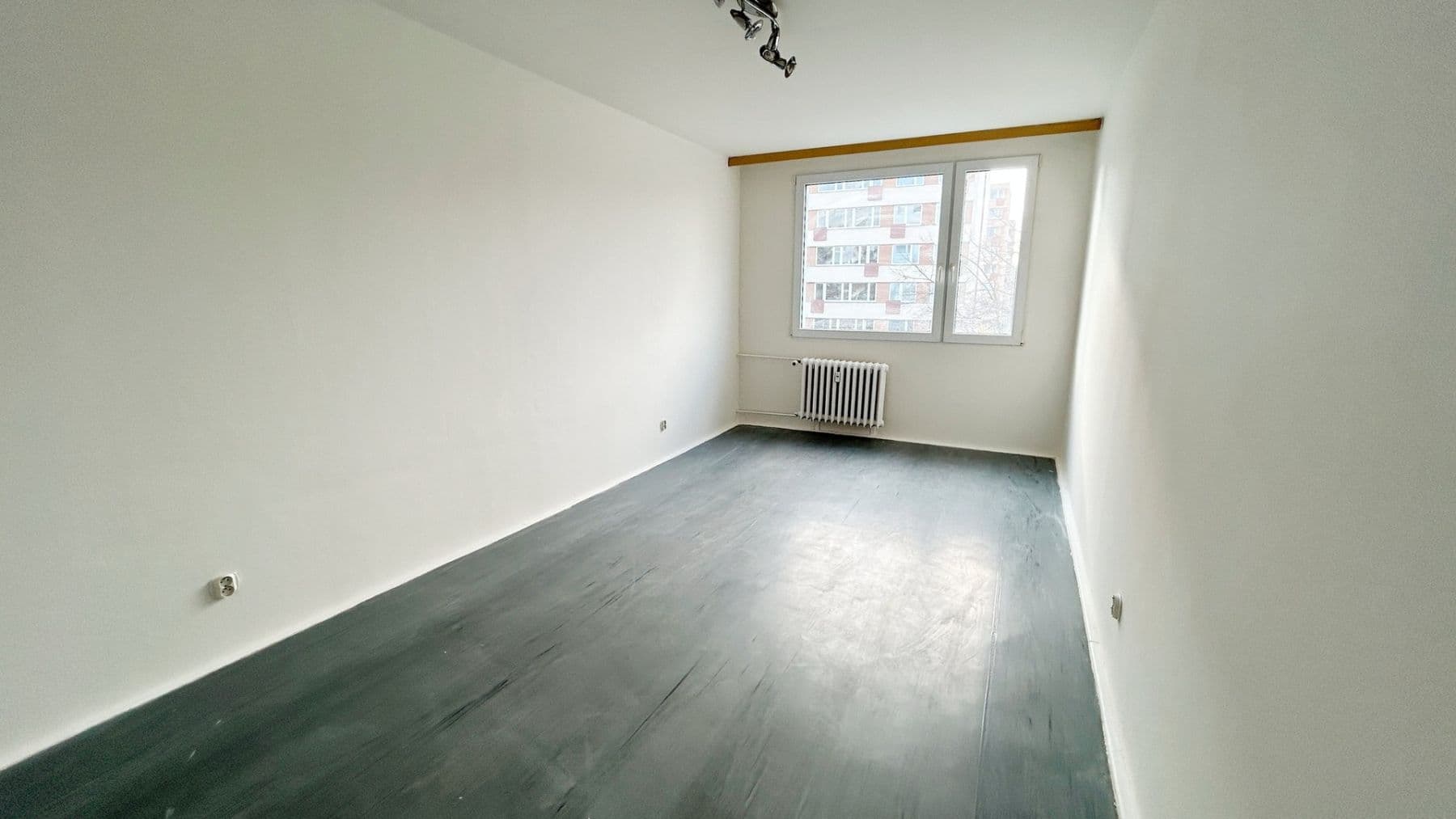 2 bedroom with open-plan kitchen flat to rent, 69 m², náměstí Sítná, Kladno, Středočeský Region 2 bedroom with open-plan kitchen flat to rent, 69 m², náměstí Sítná, Kladno, Středočeský Region