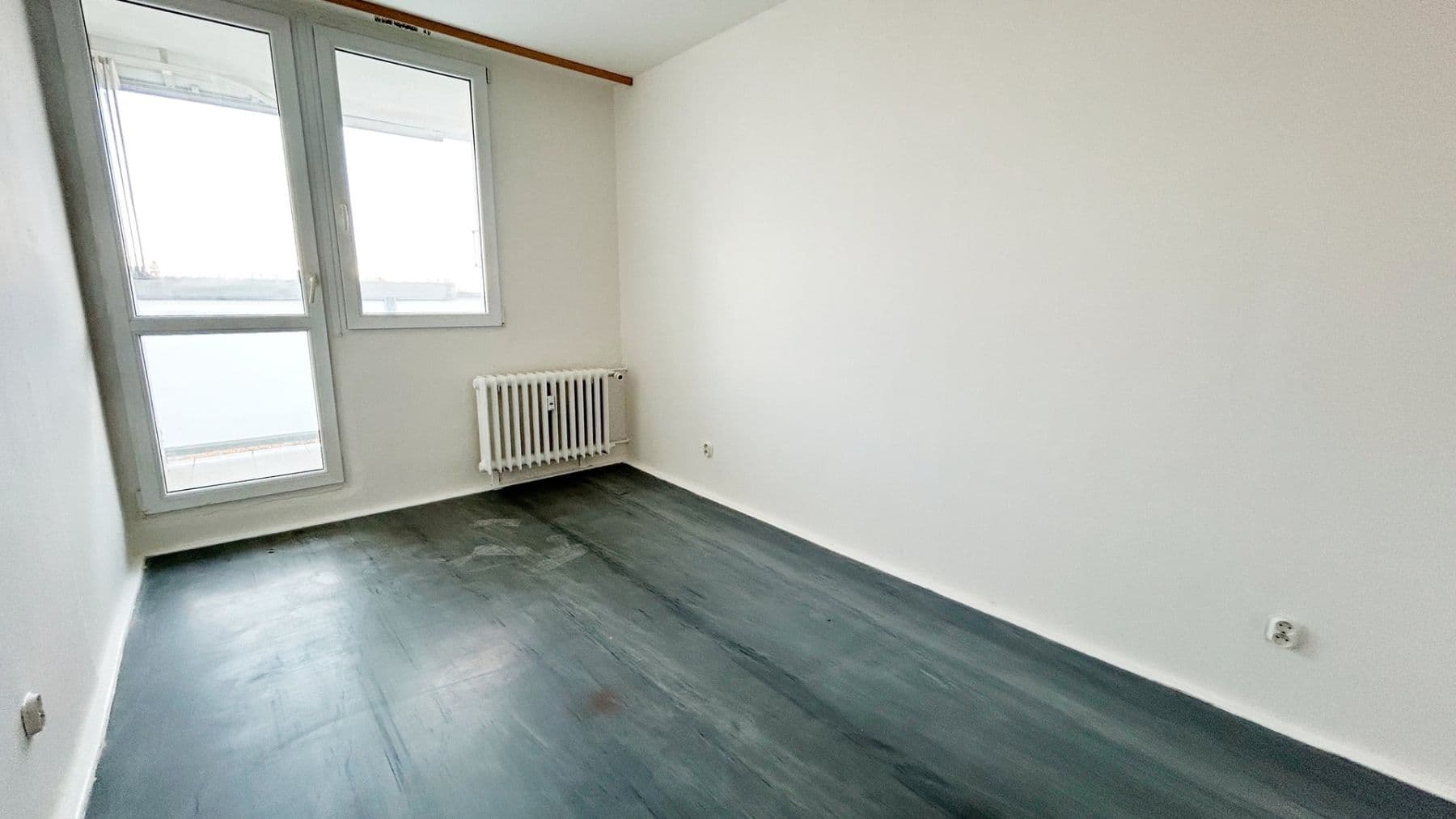 2 bedroom with open-plan kitchen flat to rent, 69 m², náměstí Sítná, Kladno, Středočeský Region 2 bedroom with open-plan kitchen flat to rent, 69 m², náměstí Sítná, Kladno, Středočeský Region