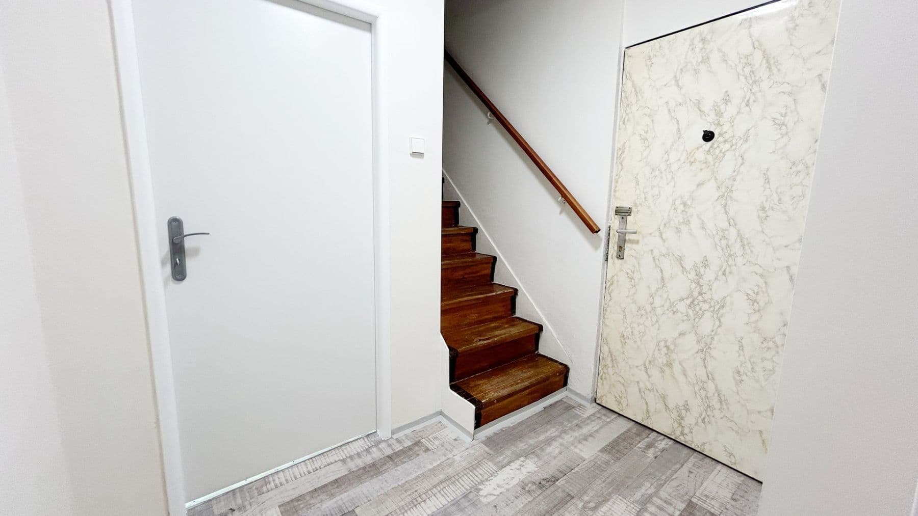 2 bedroom with open-plan kitchen flat to rent, 69 m², náměstí Sítná, Kladno, Středočeský Region 2 bedroom with open-plan kitchen flat to rent, 69 m², náměstí Sítná, Kladno, Středočeský Region