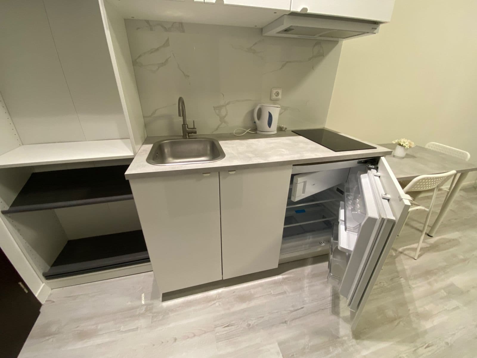 Studio flat to rent, 18 m², Poznaňská, Sázava, Středočeský Region Studio flat to rent, 18 m², Poznaňská, Sázava, Středočeský Region