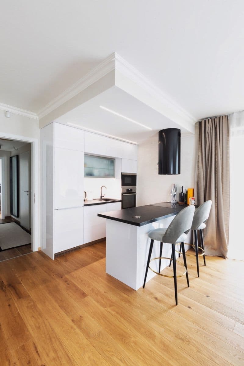 1 bedroom with open-plan kitchen flat to rent, 56 m², Lipová, Hostivice, Středočeský Region 1 bedroom with open-plan kitchen flat to rent, 56 m², Lipová, Hostivice, Středočeský Region