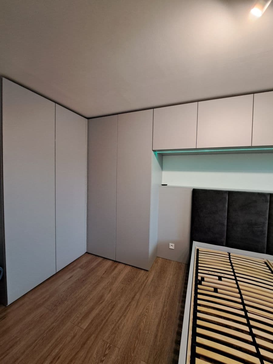 2 bedroom with open-plan kitchen flat to rent, 78 m², Velvarská, Horoměřice, Středočeský Region 2 bedroom with open-plan kitchen flat to rent, 78 m², Velvarská, Horoměřice, Středočeský Region