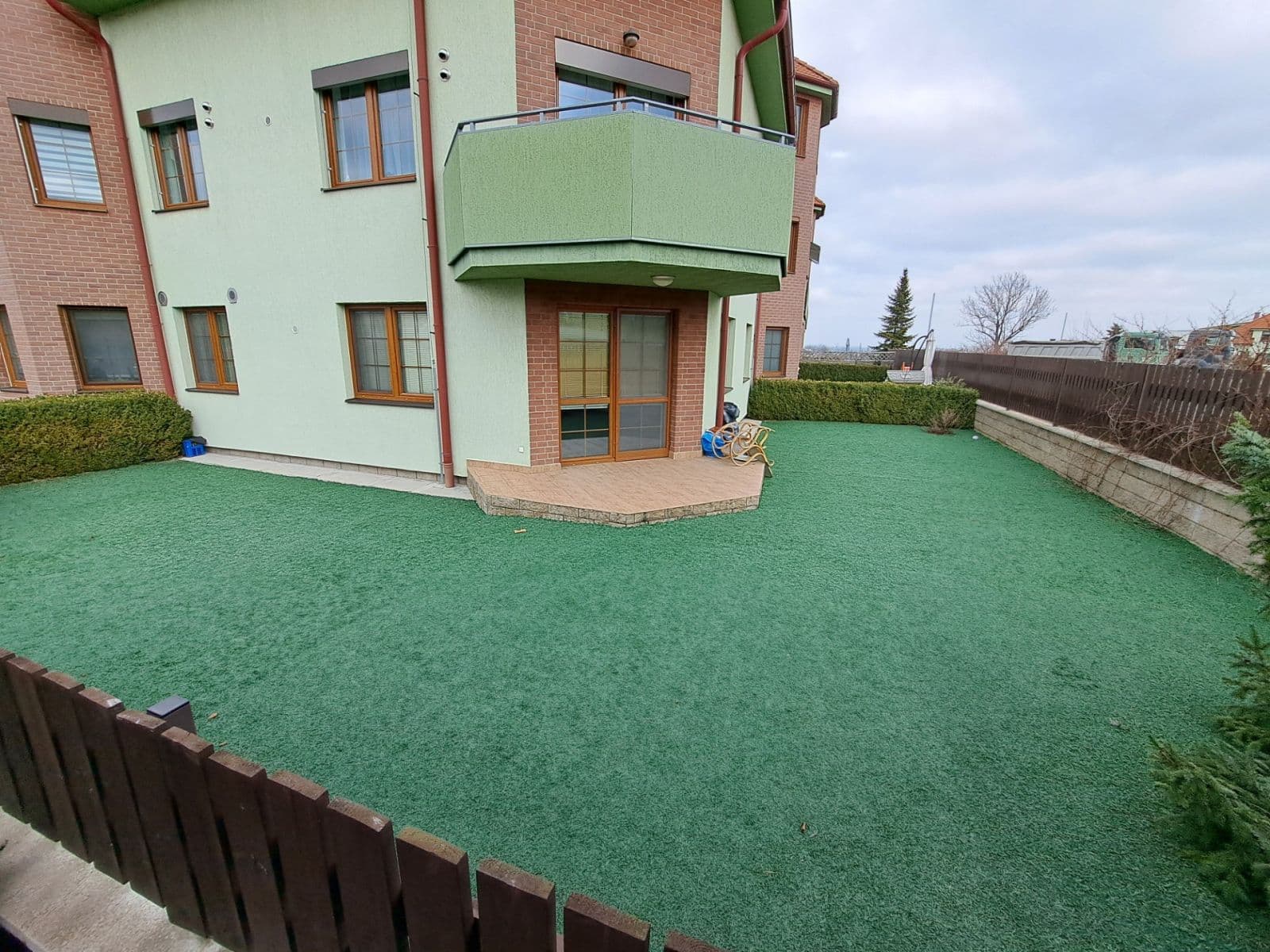 2 bedroom with open-plan kitchen flat to rent, 78 m², Velvarská, Horoměřice, Středočeský Region 2 bedroom with open-plan kitchen flat to rent, 78 m², Velvarská, Horoměřice, Středočeský Region