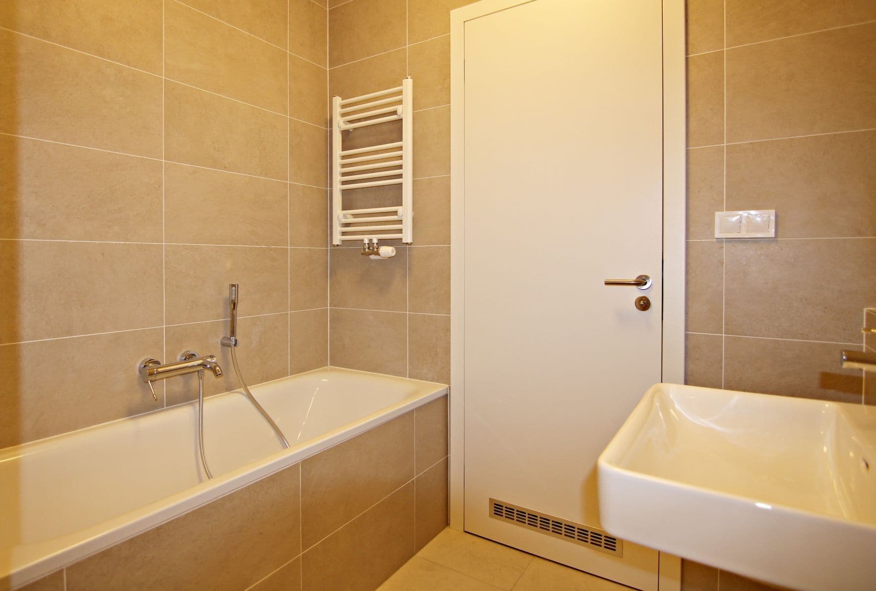 1 bedroom with open-plan kitchen flat to rent, 65 m², U Červeného mlýna, Brno, Jihomoravský Region 1 bedroom with open-plan kitchen flat to rent, 65 m², U Červeného mlýna, Brno, Jihomoravský Region