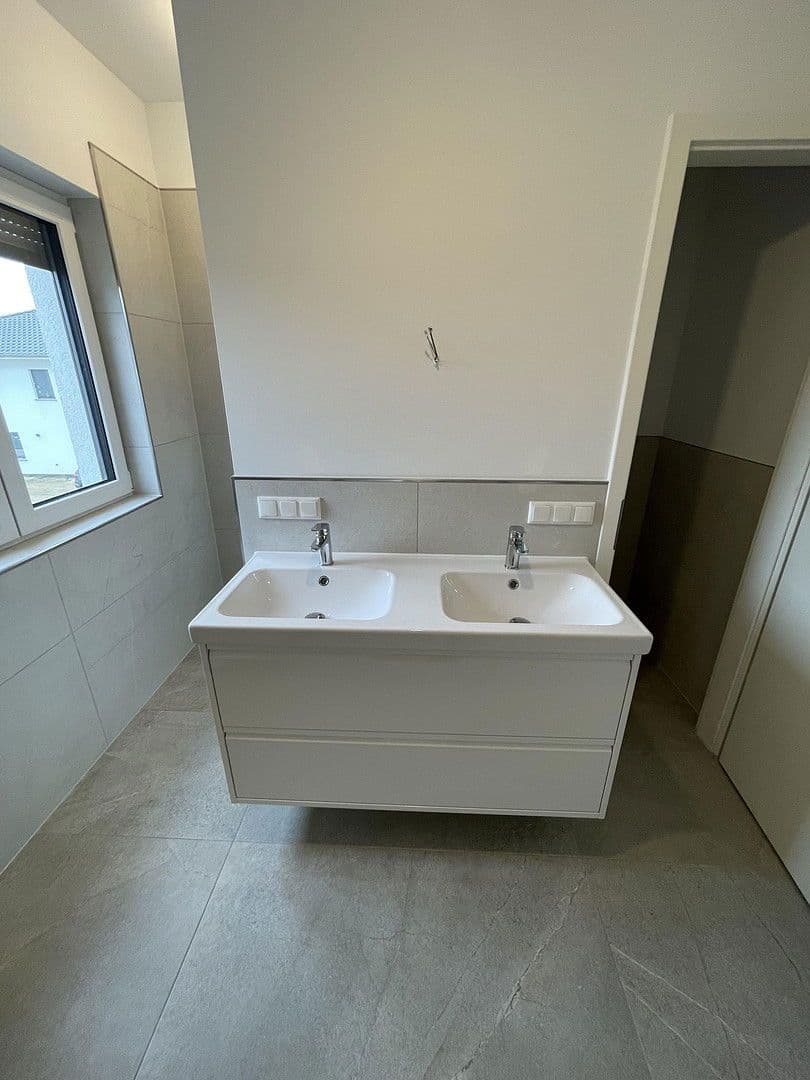 house to rent, 130 m², Burgundstraße 22, Ludwigsfelde, Brandenburg house to rent, 130 m², Burgundstraße 22, Ludwigsfelde, Brandenburg