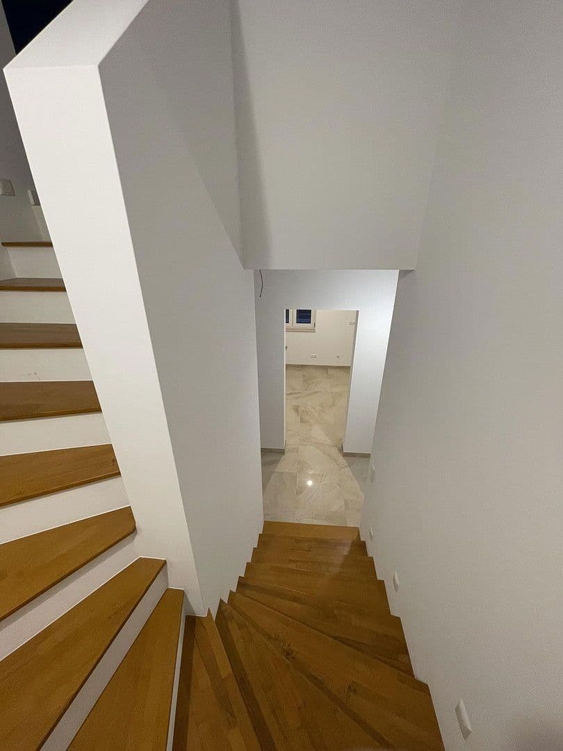 house to rent, 130 m², Burgundstraße 22, Ludwigsfelde, Brandenburg house to rent, 130 m², Burgundstraße 22, Ludwigsfelde, Brandenburg