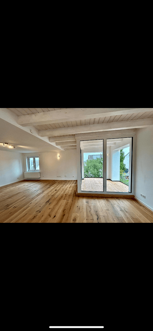 3 bedroom flat to rent, 109 m², Weilerbach, Rhineland-Palatinate 3 bedroom flat to rent, 109 m², Weilerbach, Rhineland-Palatinate